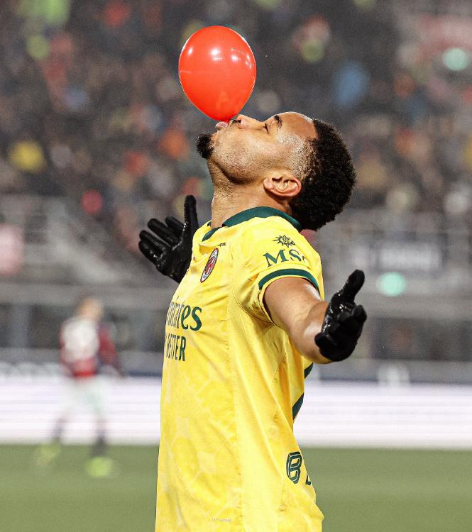 拉比奥特传射，恩昆库点射，AC米兰3-0博洛尼亚22轮不败紧追国米