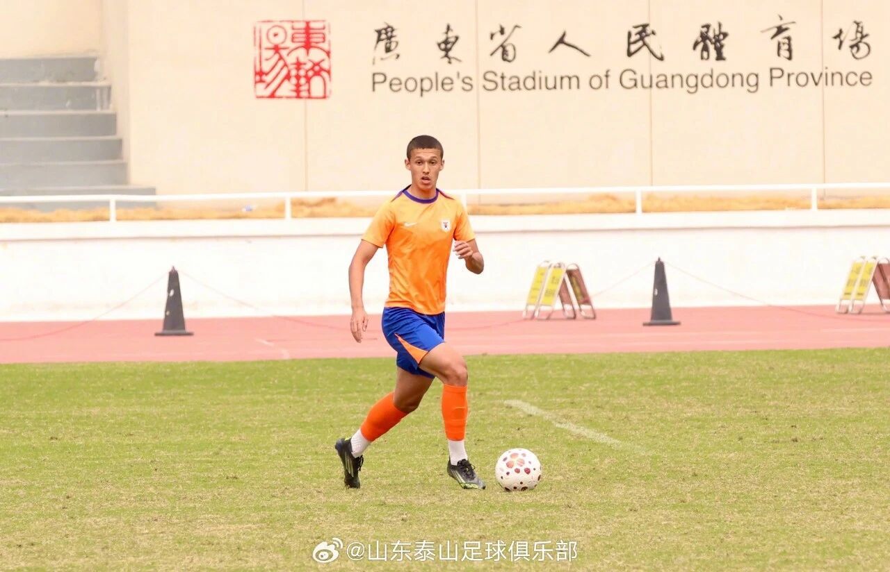 14支球队“走出国门”，中超重现“海外拉练热潮”