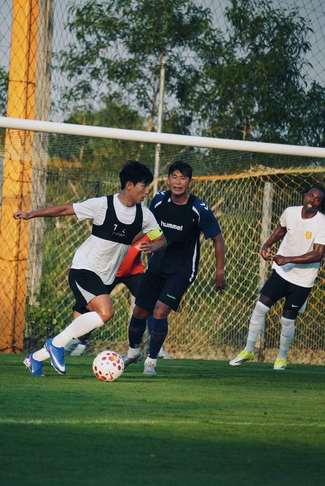 重庆铜梁龙：新援密集官宣，冬训渐入佳境